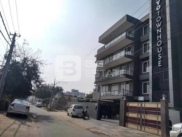 Hotels & Restaurant