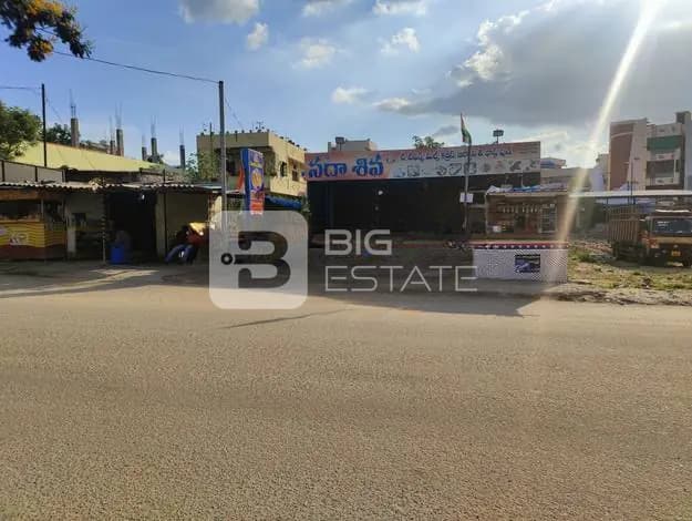 Hotels & Restaurants