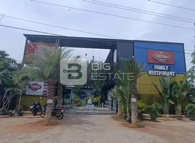 Hotels & Restaurant