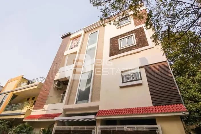 Hotels & Restaurant