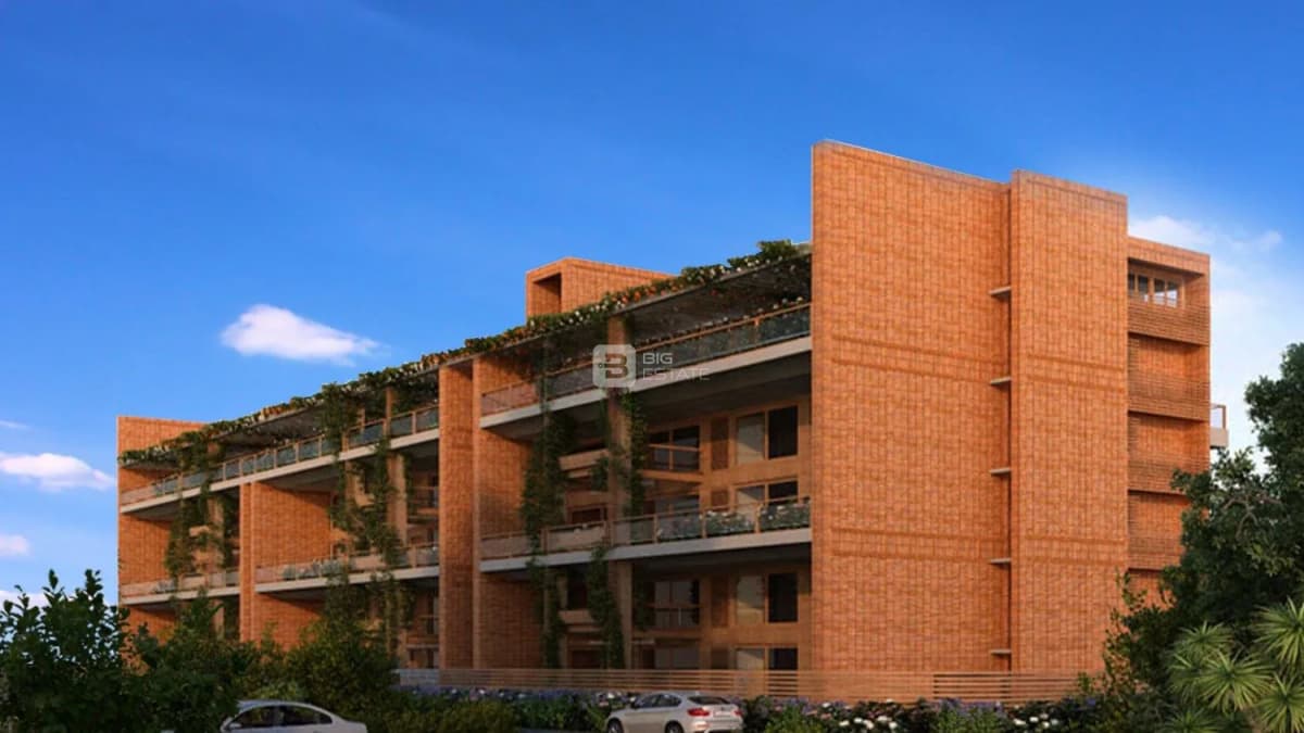 Total Environment Van Goghs Garden 1