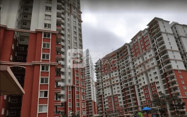 Prestige Lakeside Habitat