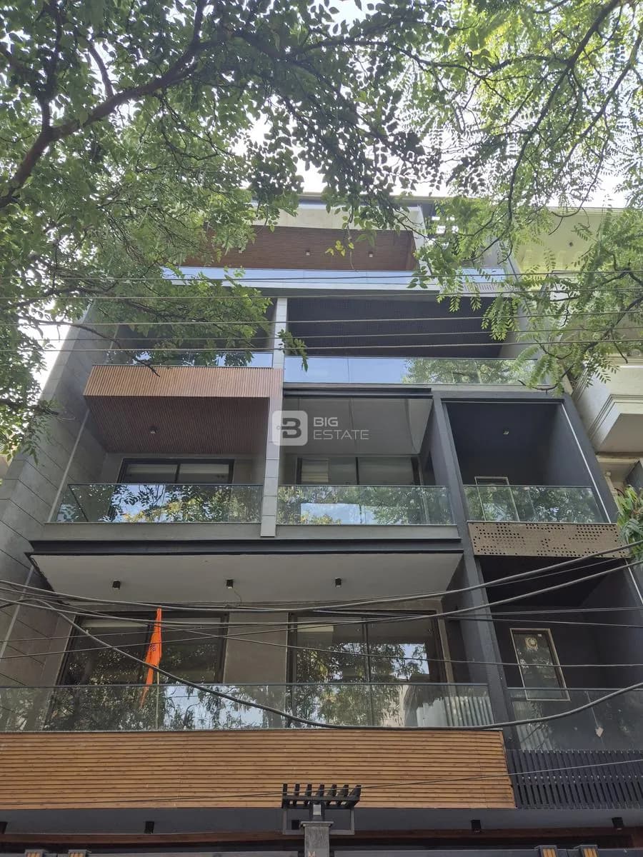 Dream Ultra Luxury Builder Floors 1