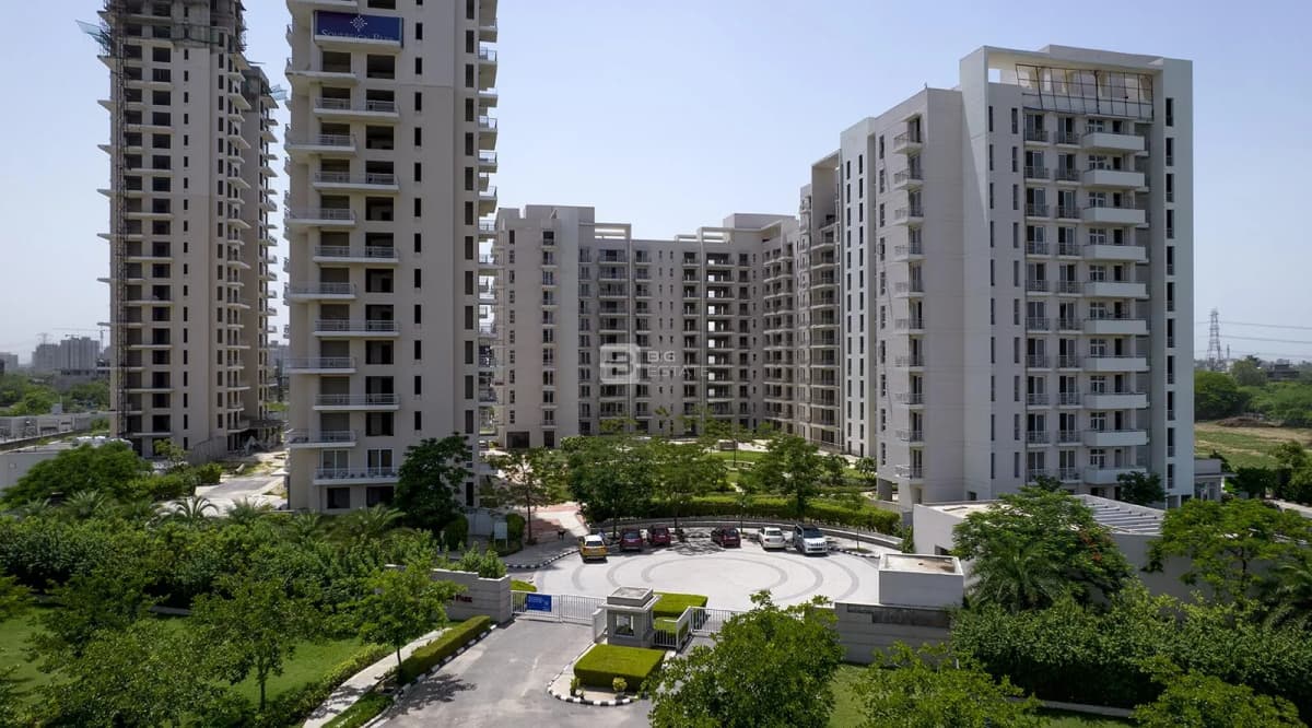 Vatika Sovereign Park 1