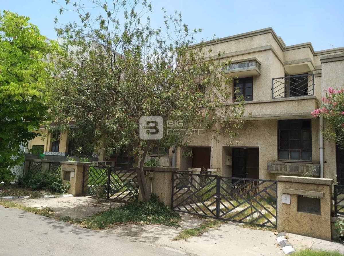 Greenwood Builders And Developers Signatute Suites 1