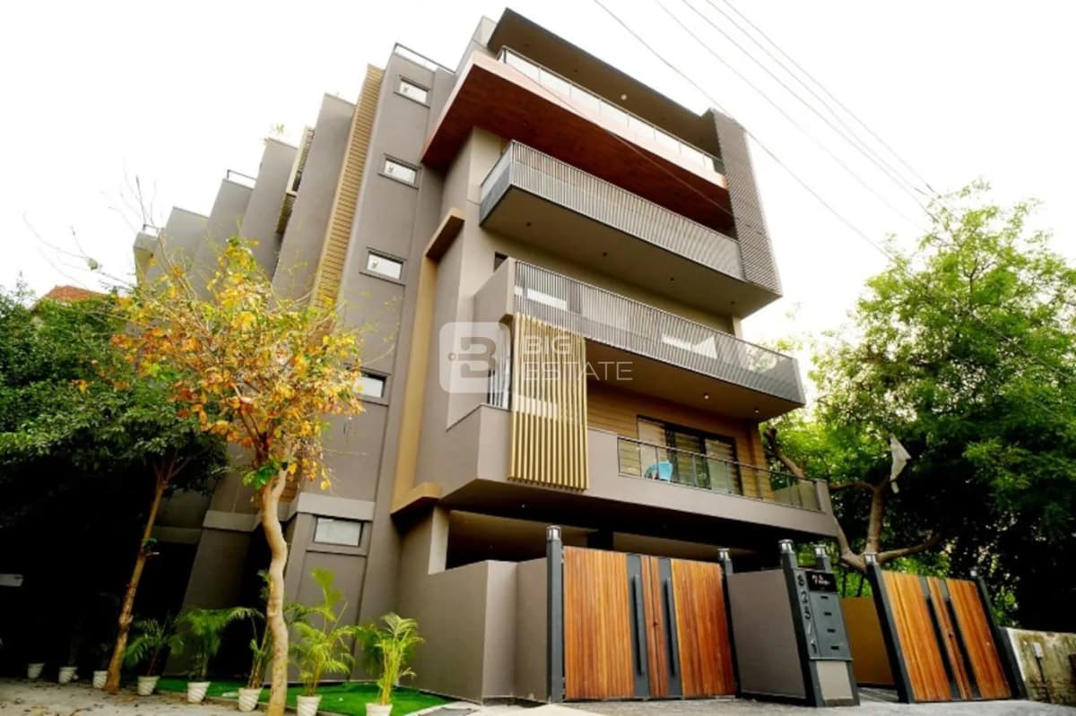 Palm Floor DLF Phase 3 1