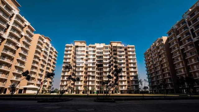 Breez Global Heights