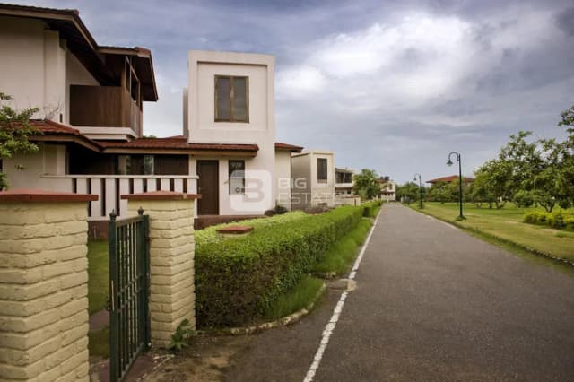 Silverglades Tarudhan Valley Golf Resort