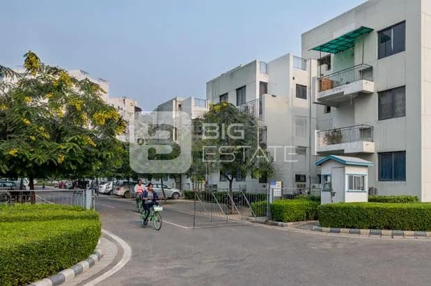 Vatika Primrose Floors 1