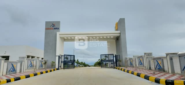 Akshita Golden Breeze