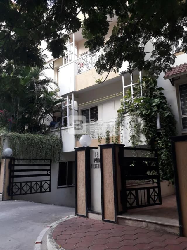 Super Huda Heights